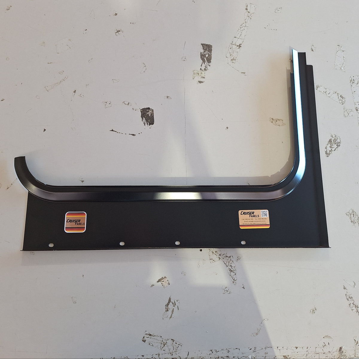 40 Outer Sill with Riser Early RIGHT