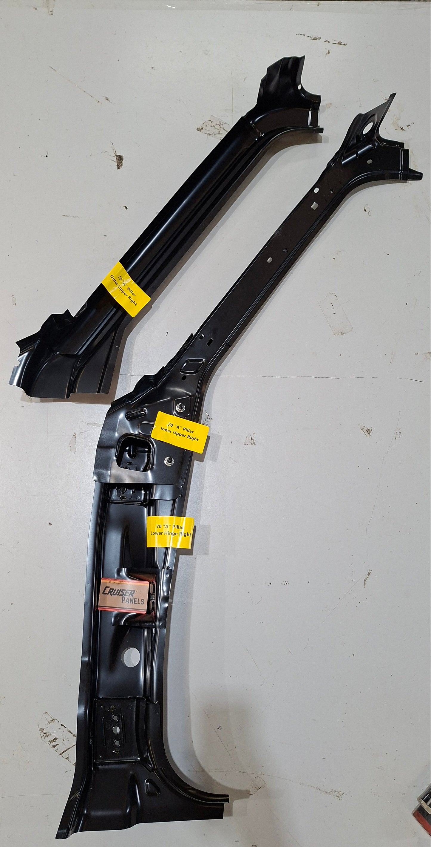 70 Lower Hinge Pillar (A) Right
