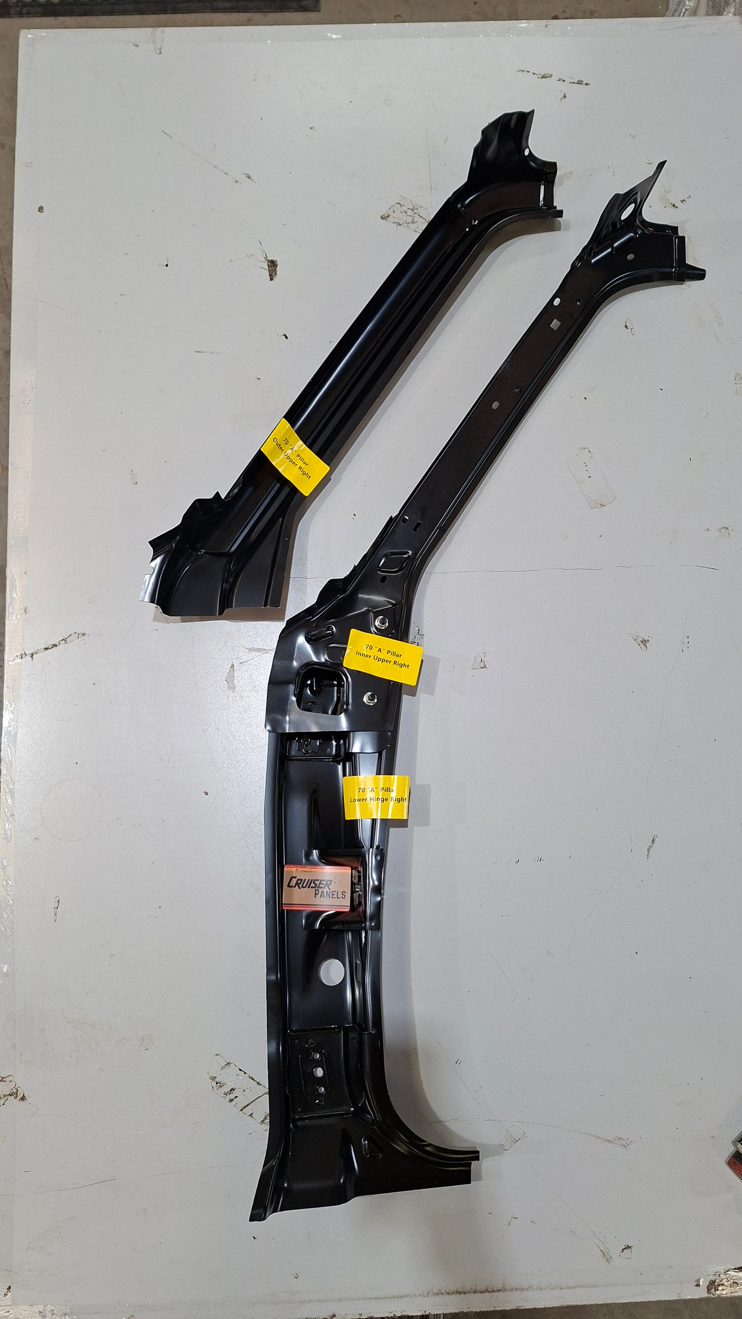 70 Lower Hinge Pillar (A) Right