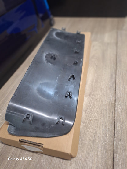70 Bonnet Air Intake Insert