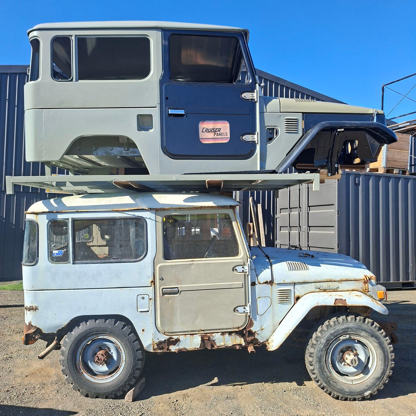 40 Series SWB Cab - With Panels