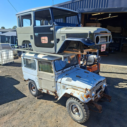 40 Series SWB Cab - With Panels