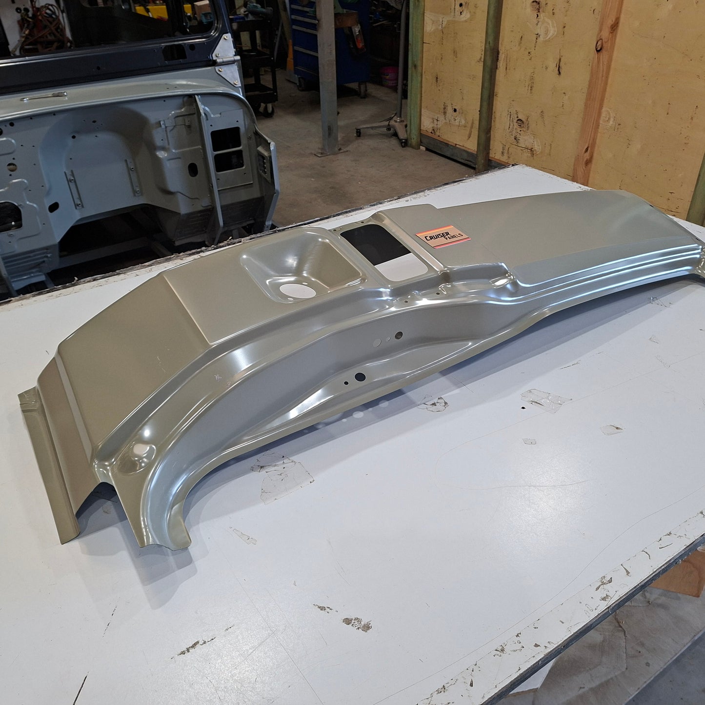79 Single Cab Right Rear Pillar
