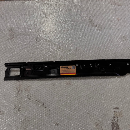 70 Dual Cab Roof Rail Inner Right